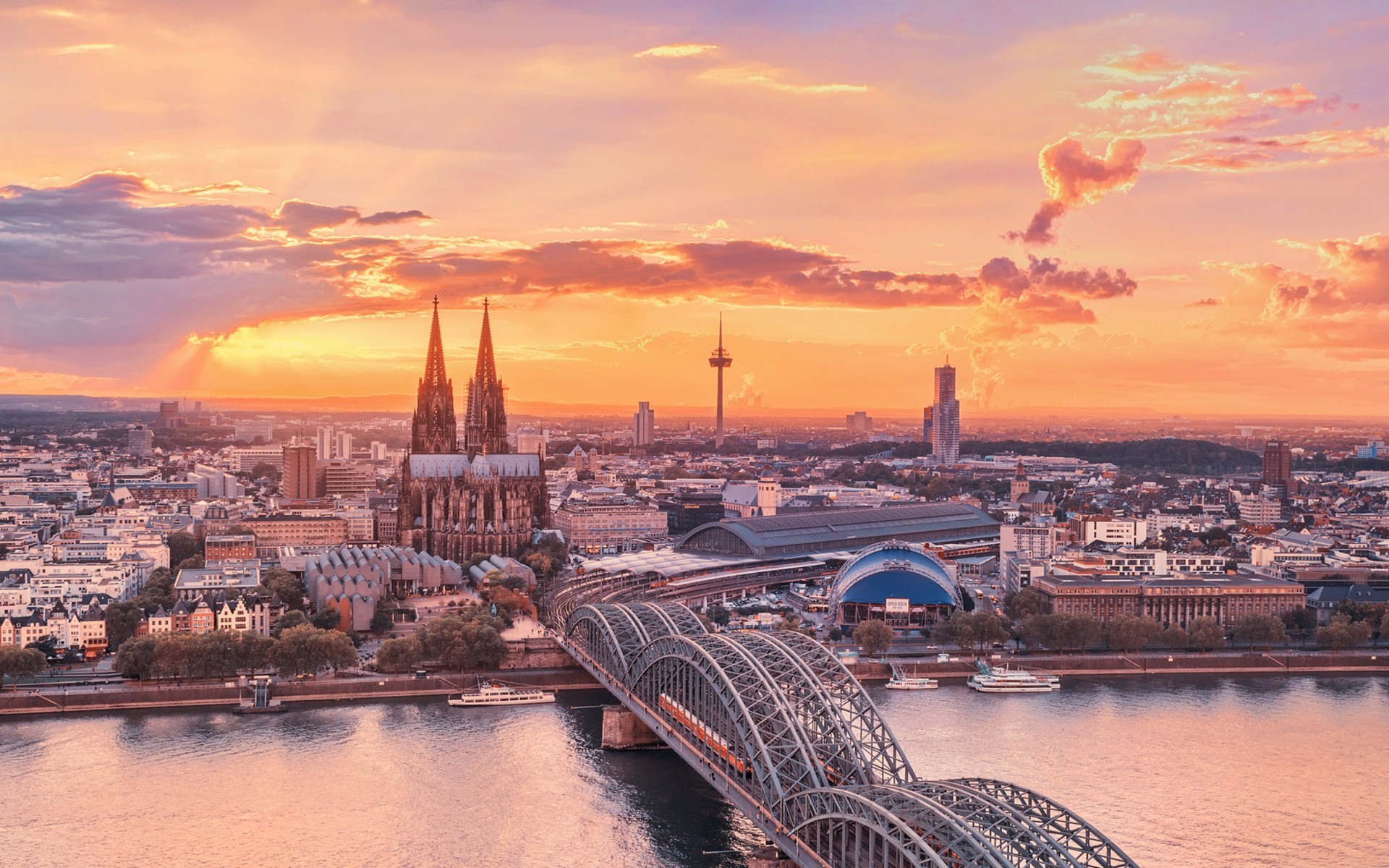 Düsseldorf turu